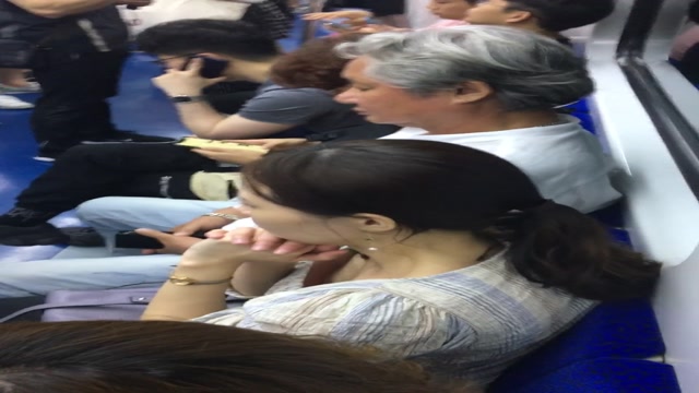 [도촬업스] 가슴골 모음4     2 (1)