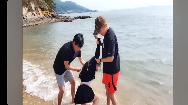 봉준 게스트 가슴노출