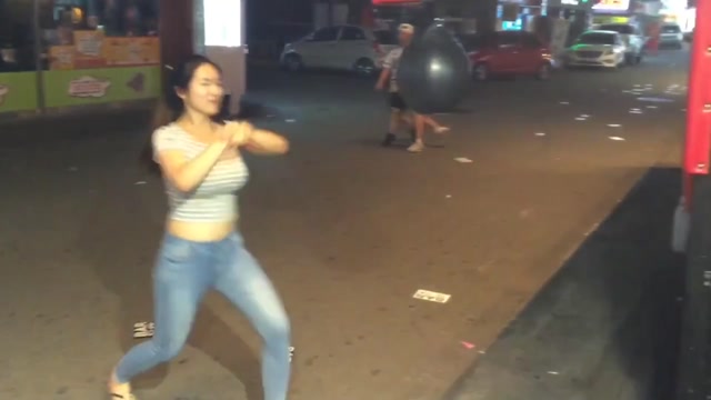 젖가슴 대박 섹끼 발랄한 여친