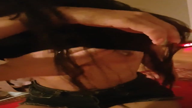 수줍음 많은 지명 건마녀